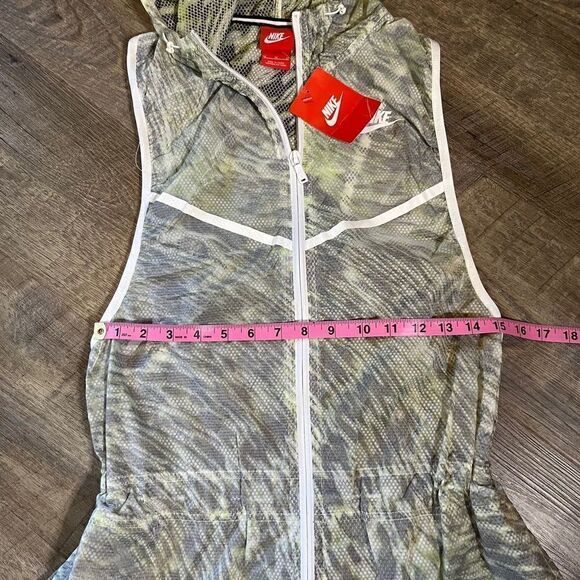 NWT Nike Tech Hyperfuse Vest Size Medium - Picture 4 of 8